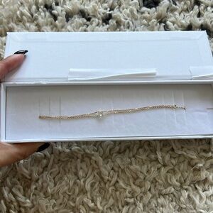 Mejuri round topaz bracelet NWT
